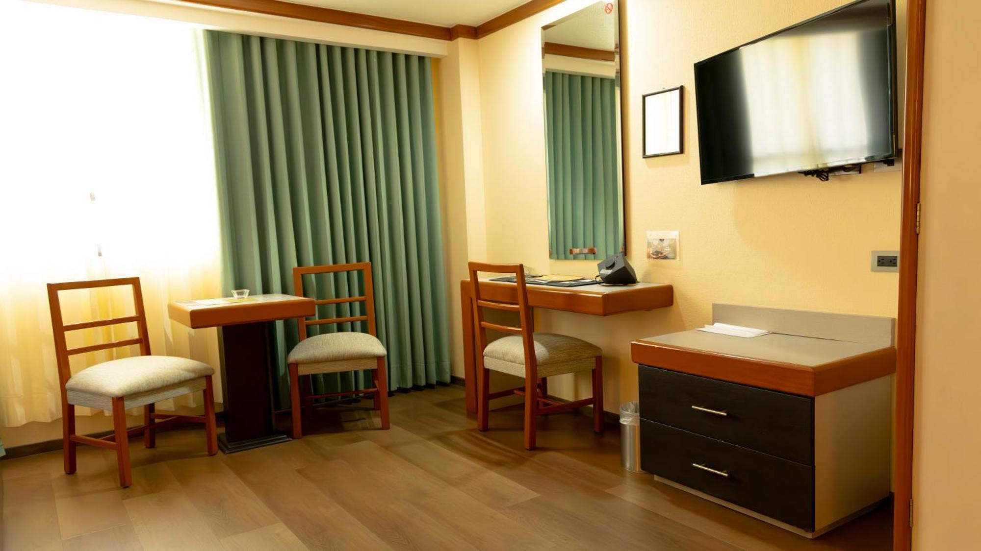 Hotel Abastos Plaza Mexico City